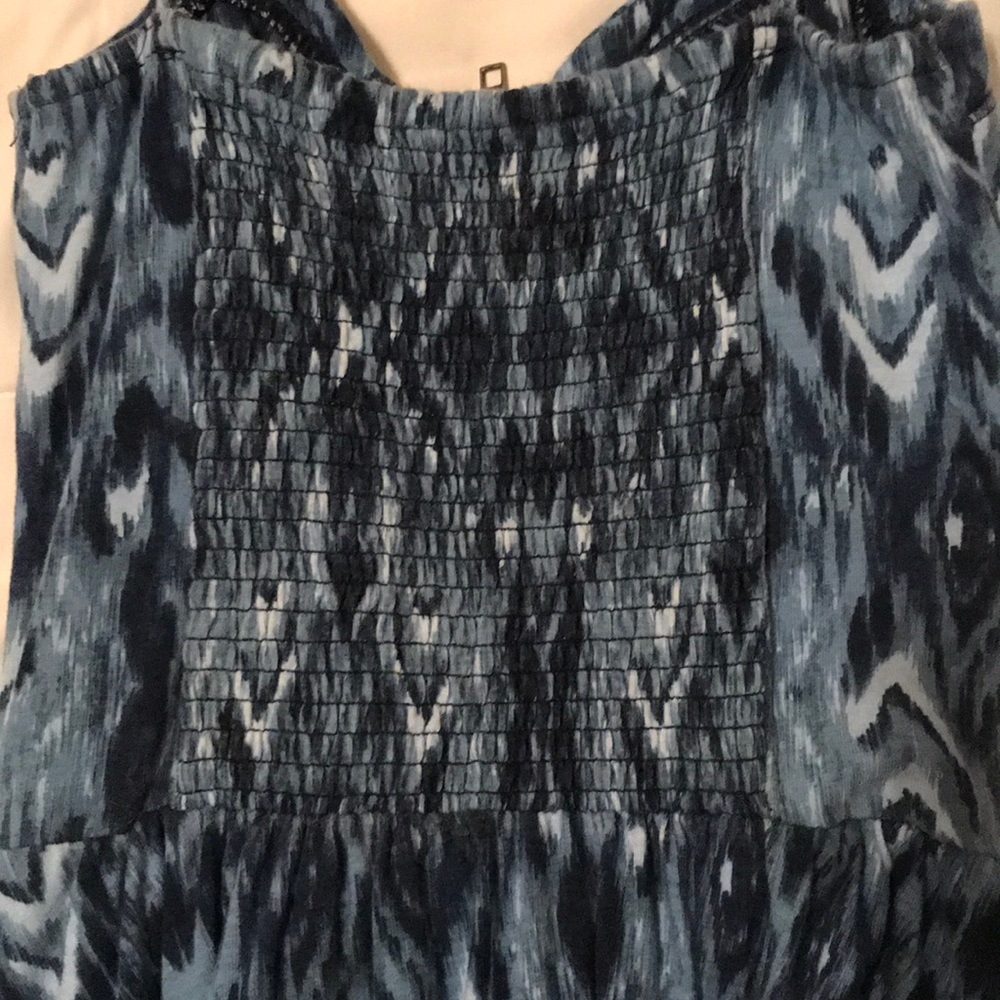 Dress - Picture 4 of 4